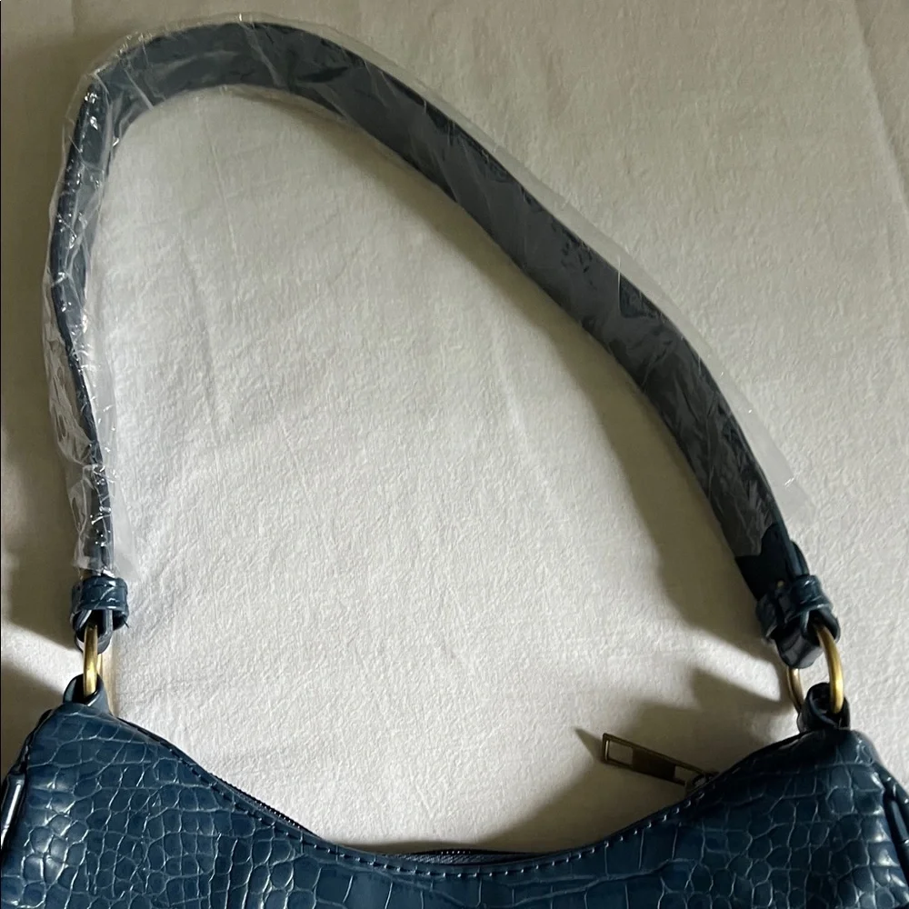 Warner Bros. Navy Crocodile Pattern Shoulder Bag Ravenclawn new - Picture 4 of 5